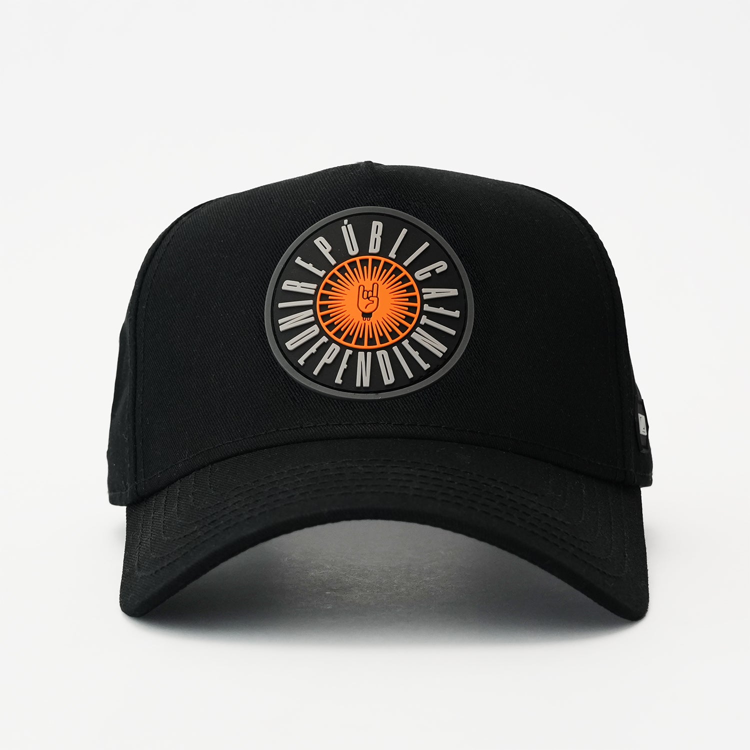 República Independiente – Gorra Edición Limitada Episodio 100 - SOLD OUT