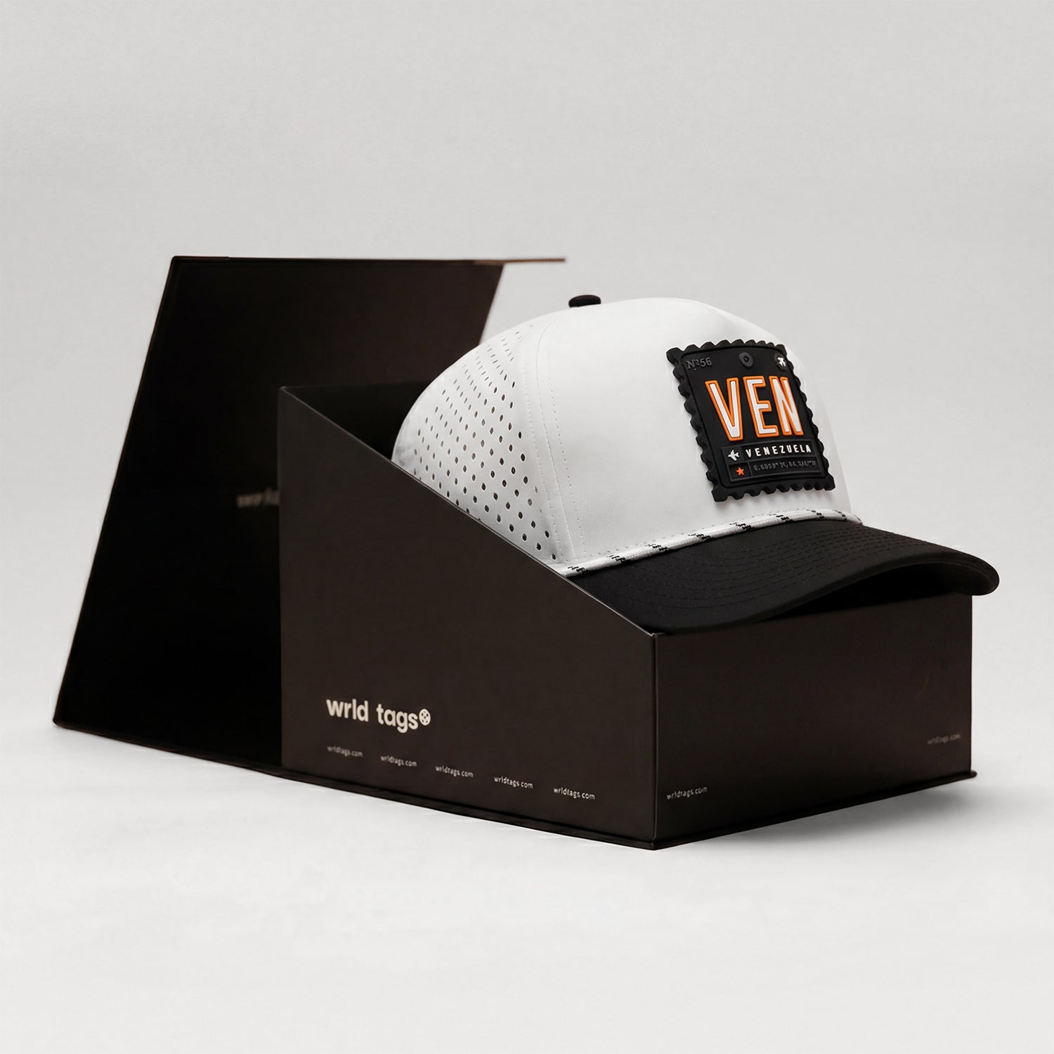 VEN - Performance Stamps - White/Black